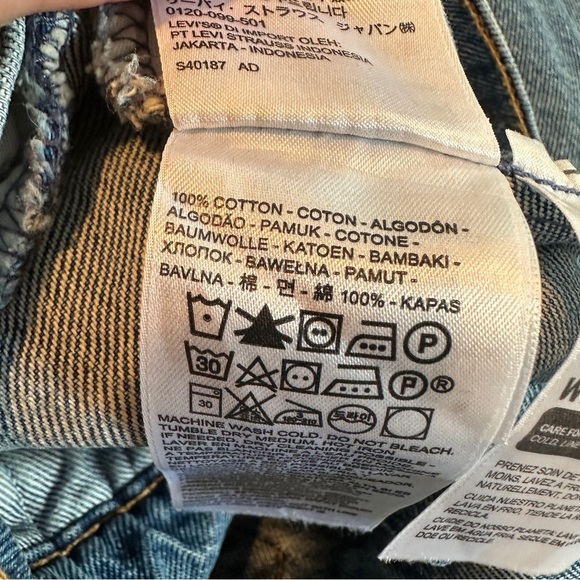 Levi's denim ex-boyfriend trucker jacket size M, heart detail, 100% cotton, fall - Picture 15 of 15